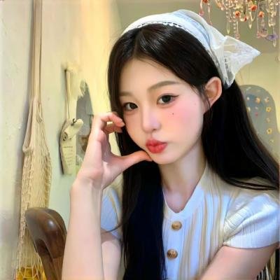 照片的她